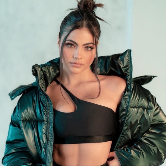 ALO Yoga Other - ALO Airlift All Nighter Sports Bra in Black